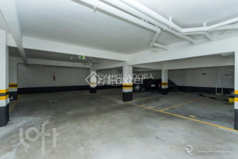 Image 30 - 1036141