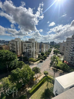 Image 12 - 1036183