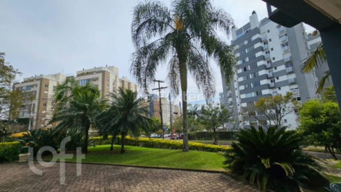 Image 21 - 1036183