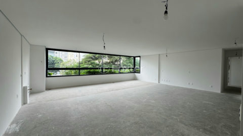 Image 2 - 1036319