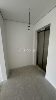 Image 4 - 1036319