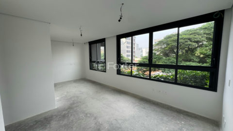 Image 20 - 1036319
