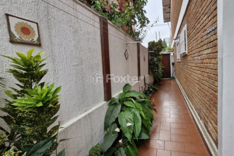 Image 34 - 1036325