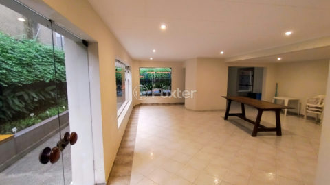 Image 38 - 1036338