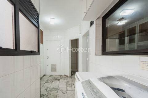 Image 39 - 1036341