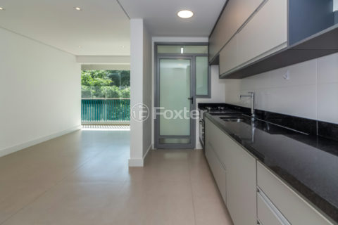 Image 7 - 1036342