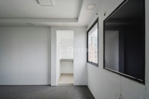 Image 5 - 1036343