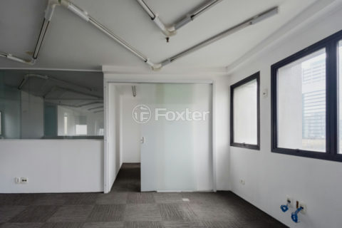Image 28 - 1036343