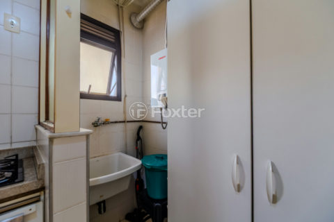 Image 28 - 1036347