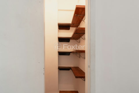Image 7 - 1036349