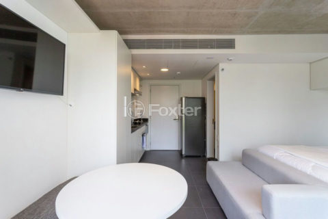 Image 23 - 1036355