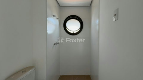 Image 37 - 1036369