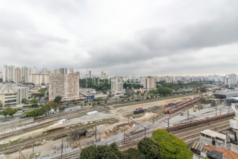 Image 4 - 1036371