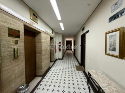 Image 33 - 1036372