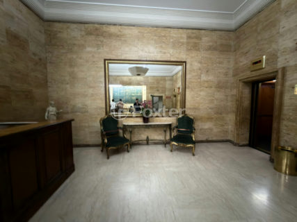 Image 28 - 1036372