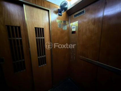 Image 32 - 1036372