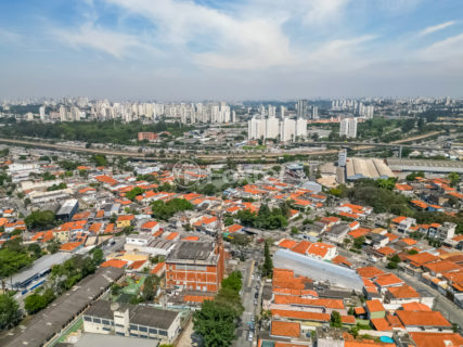Image 10 - 1036375