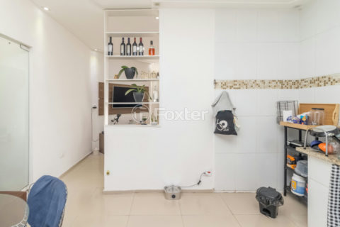 Image 40 - 1036375