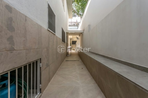 Image 20 - 1036377