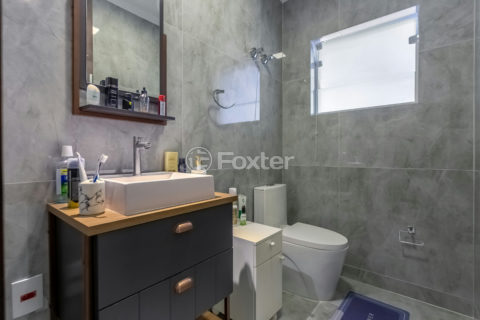Image 33 - 1036377