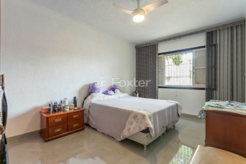 Image 37 - 1036377