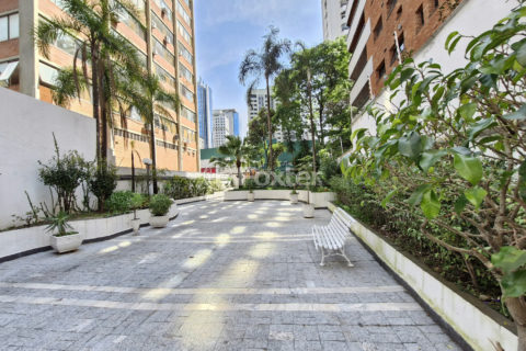Image 6 - 1036380