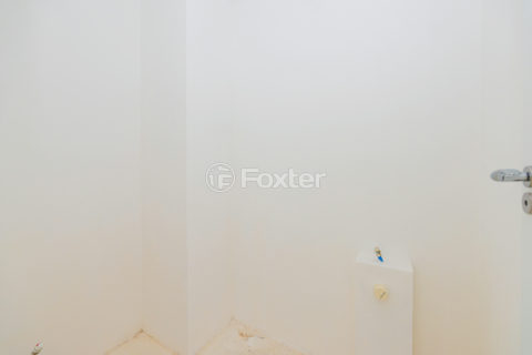 Image 21 - 1036389