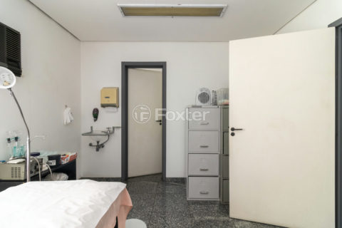 Image 21 - 1036401
