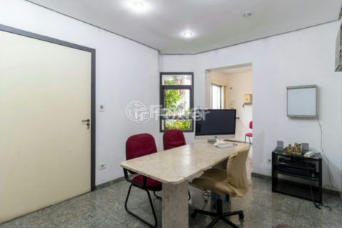 Image 21 - 1036401