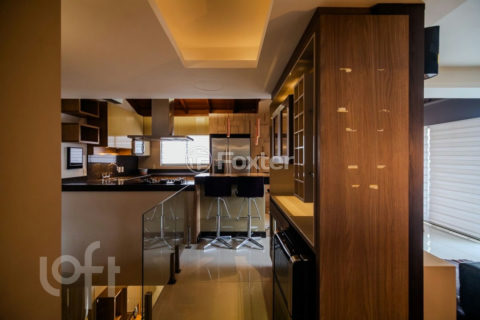 Image 33 - 1036425