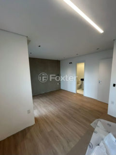 Image 7 - 1036441