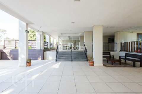 Image 37 - 1036443