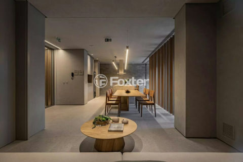 Image 2 - 1036447