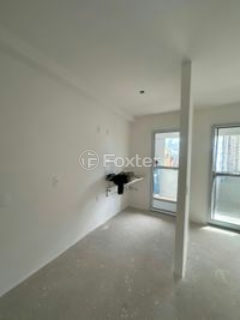 Image 2 - 1036471