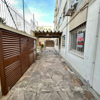 Image 38 - 1036506