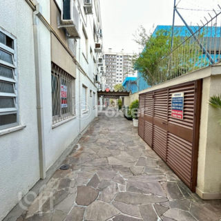 Image 42 - 1036506