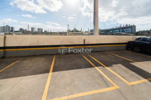 Image 24 - 1036533