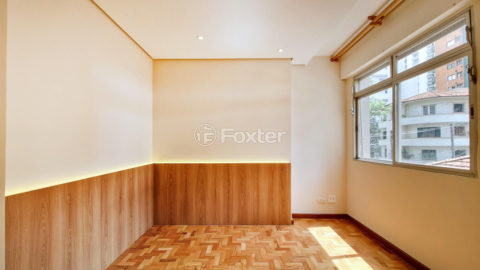 Image 4 - 1036569