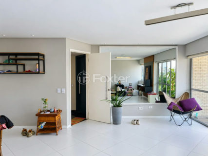 Image 3 - 1036583