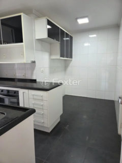 Image 2 - 1036593