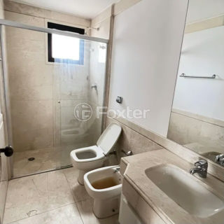 Image 42 - 1036620