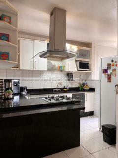 Image 32 - 1036627