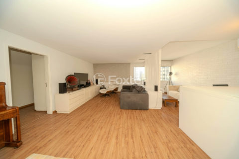 Image 2 - 1036630