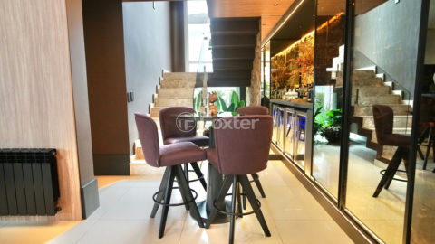Image 7 - 1036658