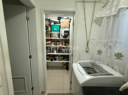 Image 22 - 1036662