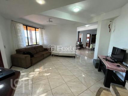 Image 7 - 1036664