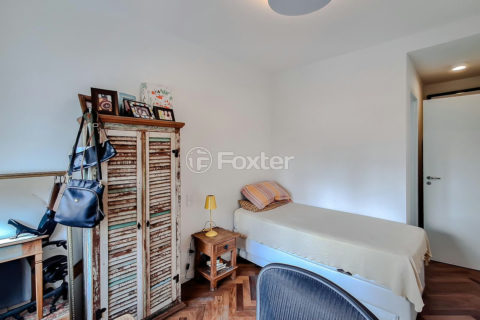 Image 7 - 1036665