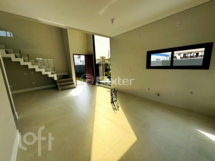 Image 2 - 1036668