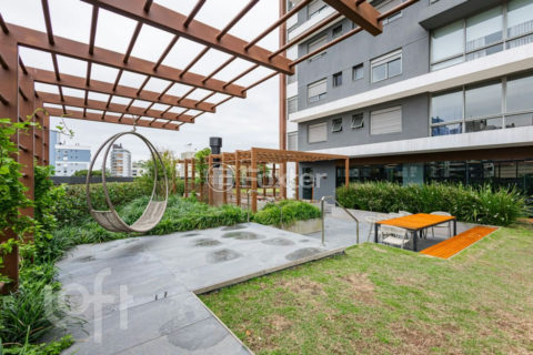 Image 39 - 1036681
