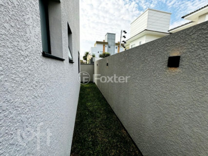 Image 31 - 1036696